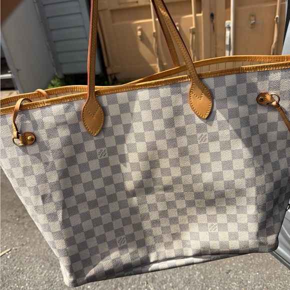 Louis Vuitton Tan and White Checkered Tote - Picture 3 of 13
